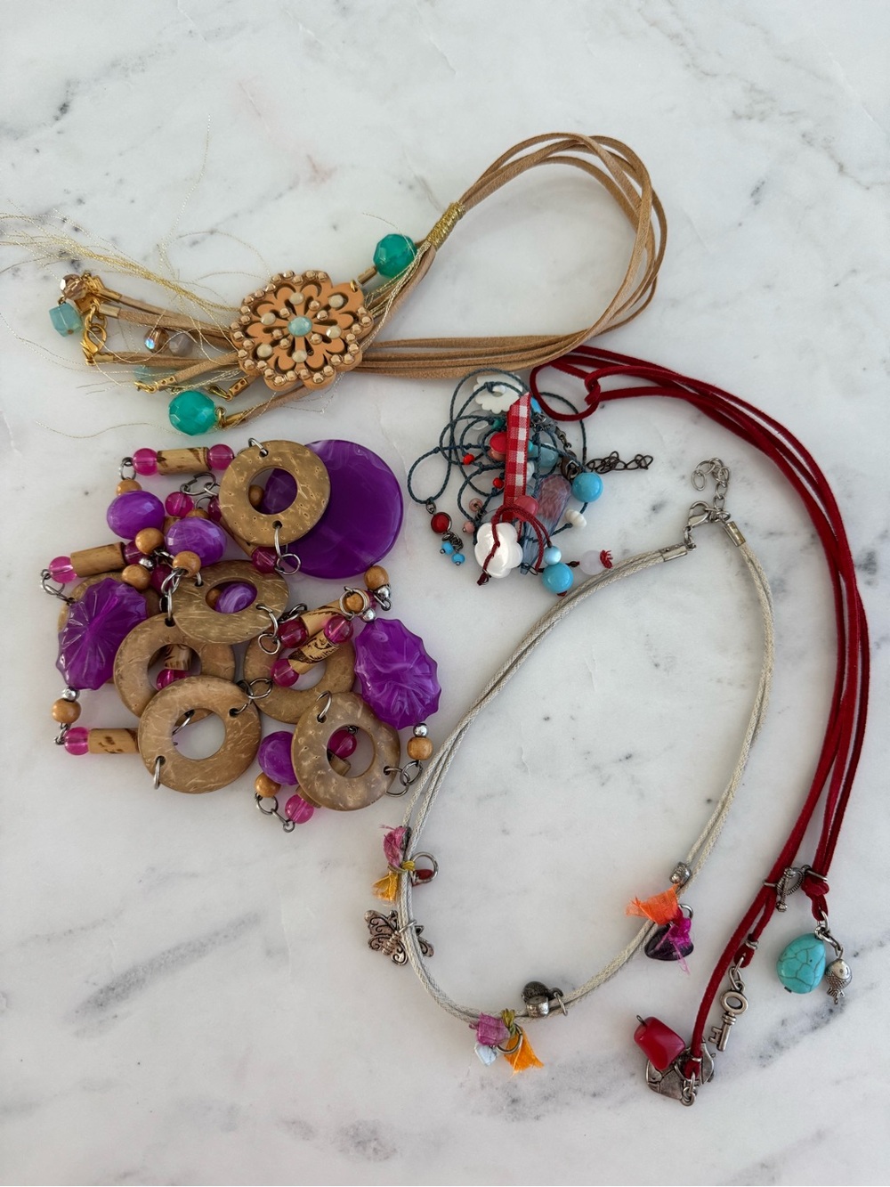 Mix of Costume Jewelry Necklaces